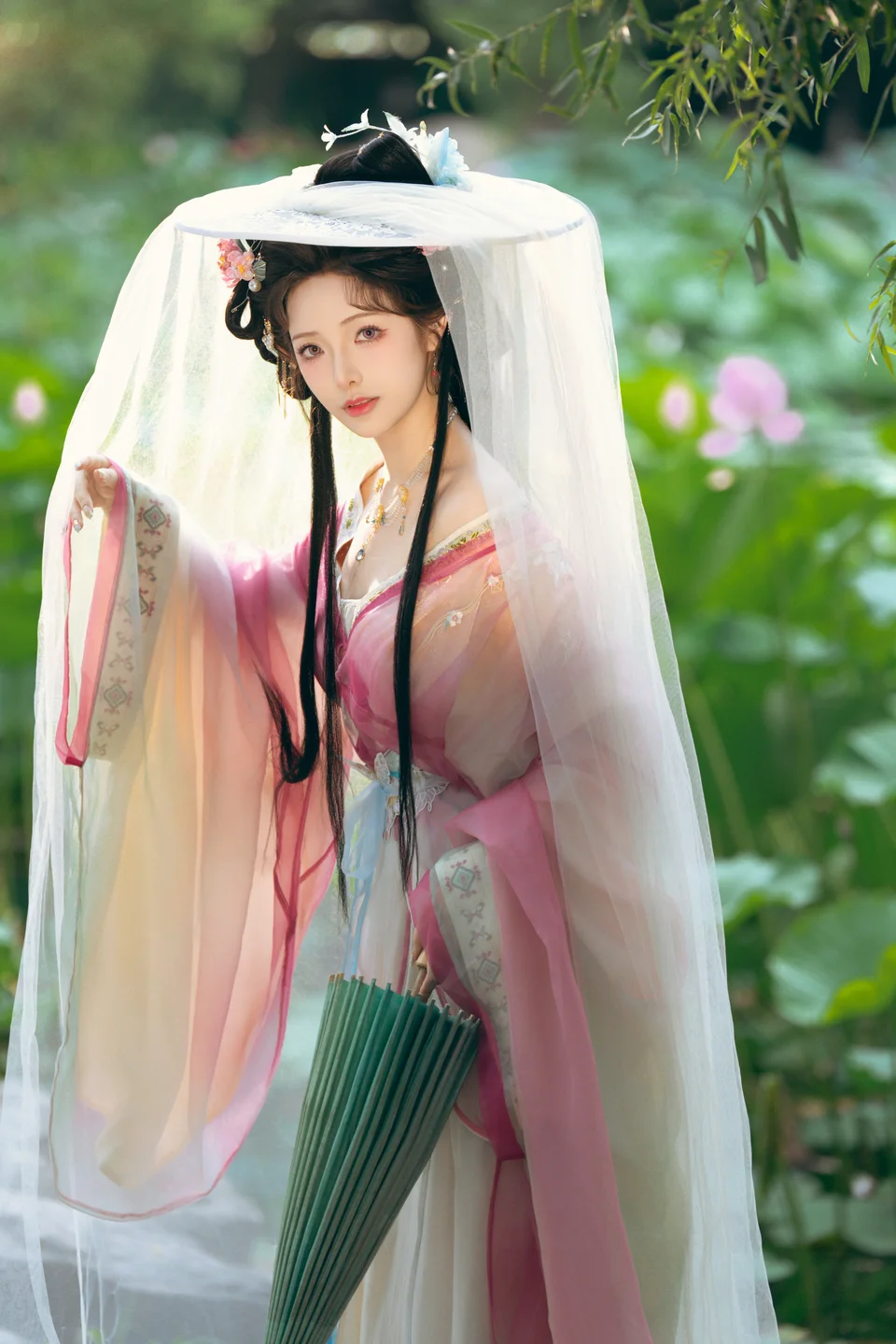 雯妹不讲道理 - 祝您中秋快乐owo [20P-156MB] tg@simisebaisi 【丝足阁】013.webp